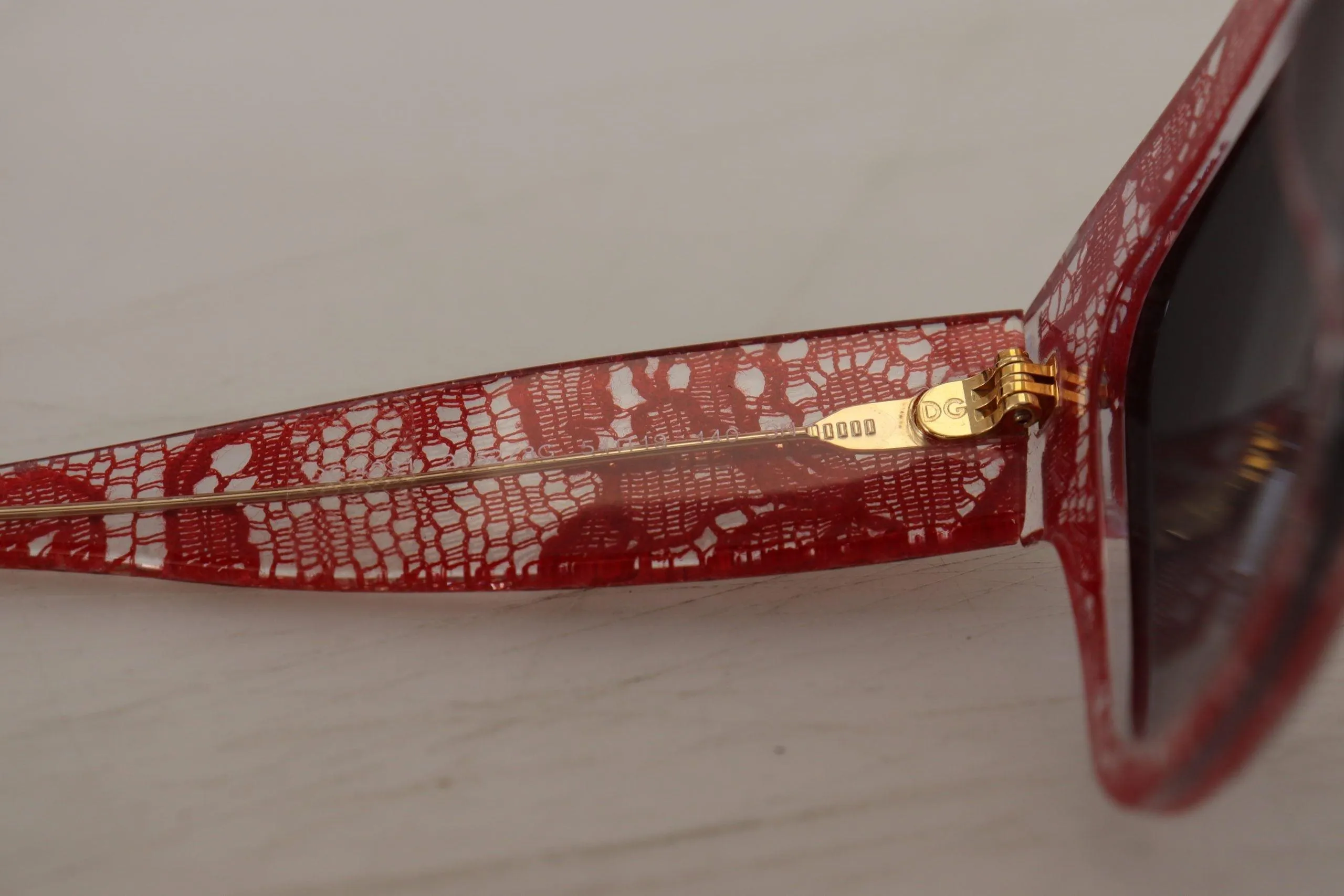 Dolce & Gabbana Chic Sicilian Lace Tinted Solbriller