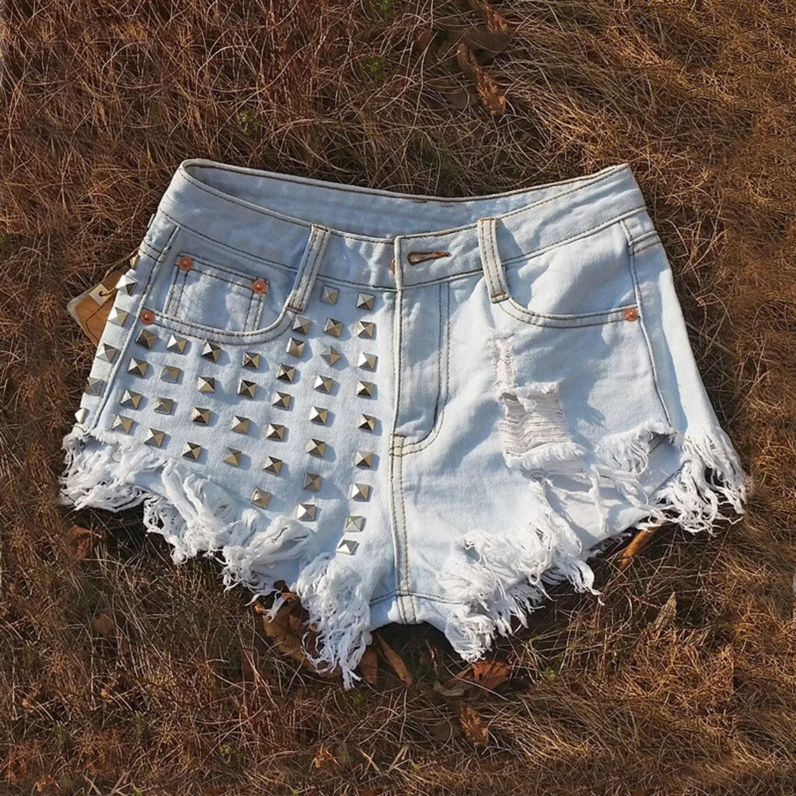 Vintage Ripped Tassel Edge One Sided Rivets Shorts