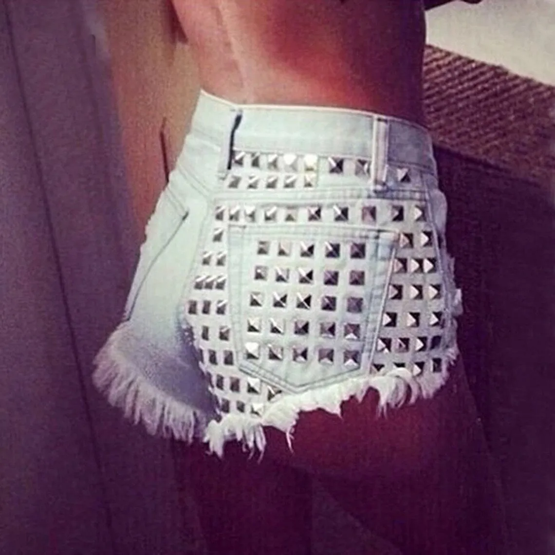 Vintage Ripped Tassel Edge One Sided Rivets Shorts